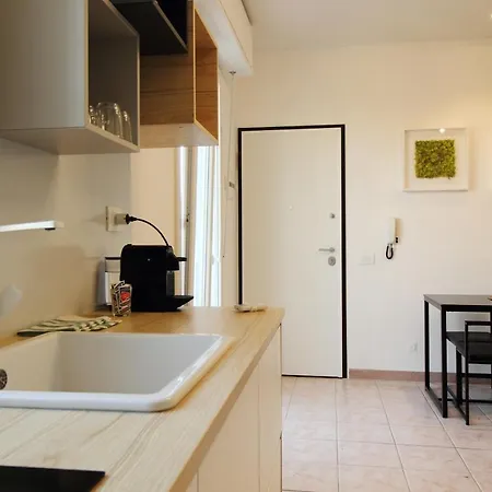 Apartament 14 *